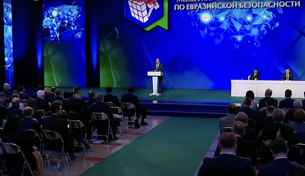 Moscow Rejects Compromise in Ukraine Conflict, Insists on Territorial Gains