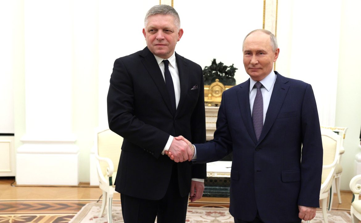 Slovakia's Prime Minister Robert Fico Under Scrutiny for Moscow Visit Amid Gas Transit Standoff