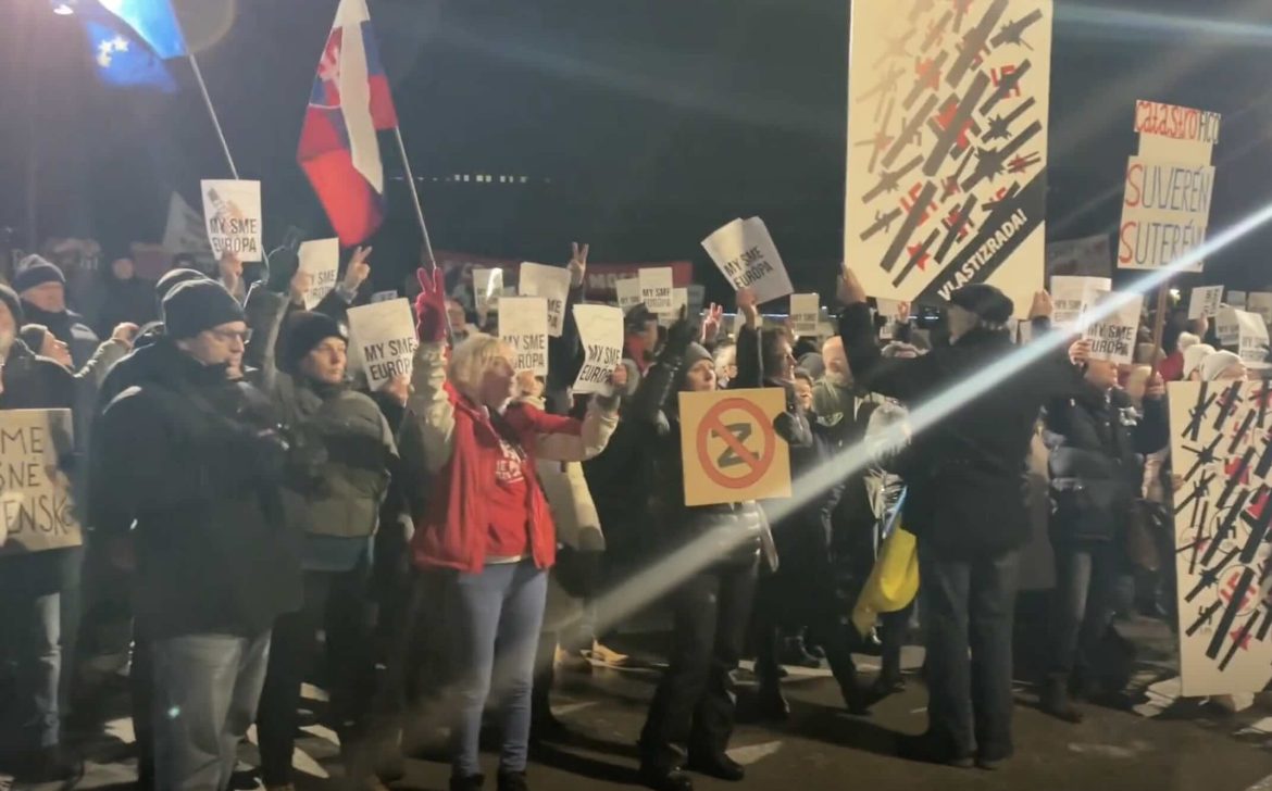 Slovak Prime Minister Faces Backlash as Thousands Protest Kremlin Ties