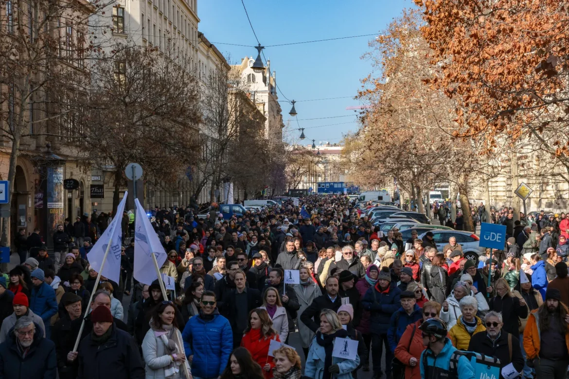 Hungarian Judges Rally to Defend Judicial Independence