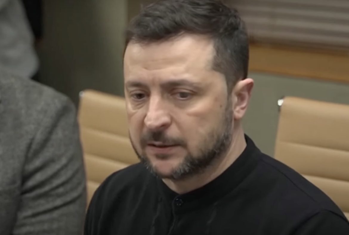 Zelenskyy Dismisses Calls for Apology to Trump Amid US-Ukraine Tensions