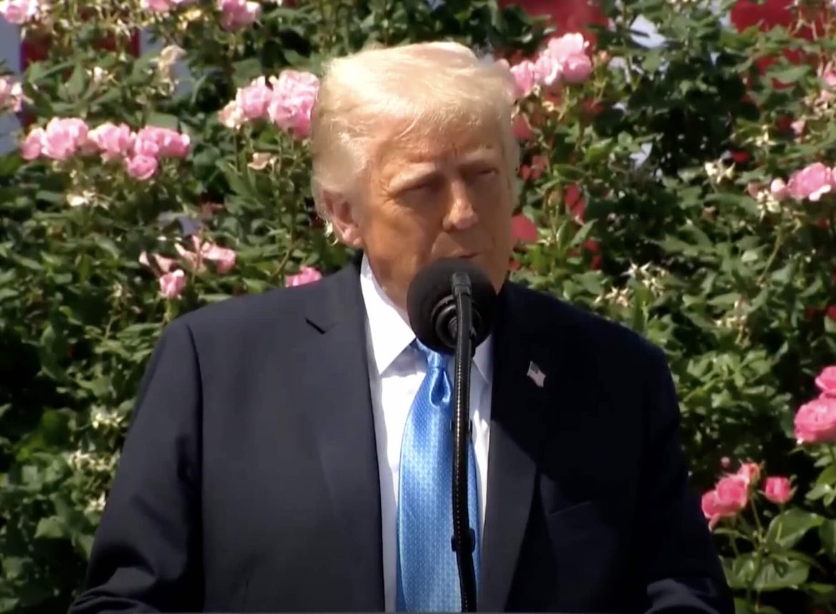 Trump Signals Possible U.S. Withdrawal from Ukraine Peace Talks After Call with Putin