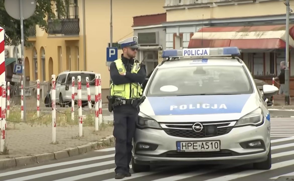 Germany turns away 18,598 people at borders after tighter checks, Federal Police say