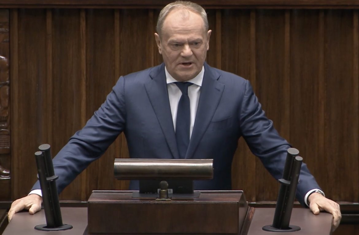 Tusk drops a political bomb on Nawrocki over alleged Russian-linked crypto cash