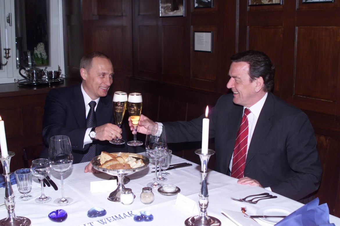 Kyiv Says Former German Chancellor Schröder Cannot Represent EU in Russia Talks