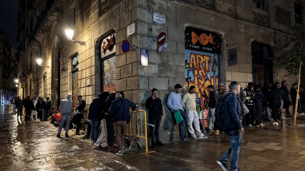 Spain’s Migrant Legalisation Drive Draws 900,000 Applications, Testing Europe’s Migration Divide