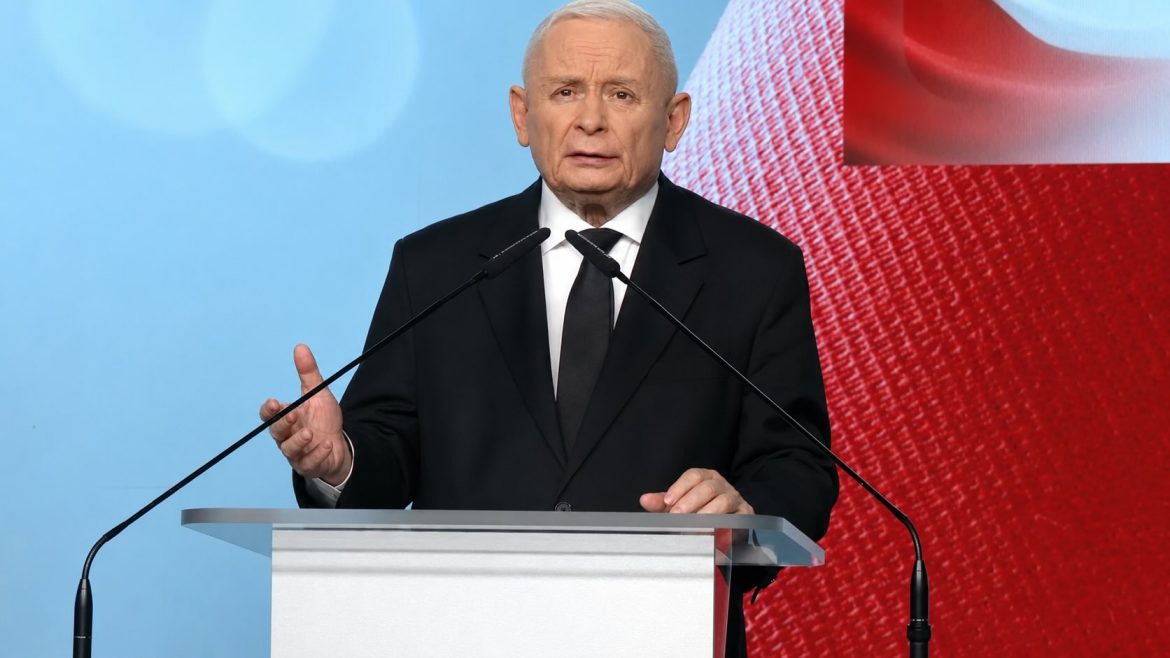 Polish Opposition Pressure Turns History Dispute Into a Risk for Ukraine's EU Bid