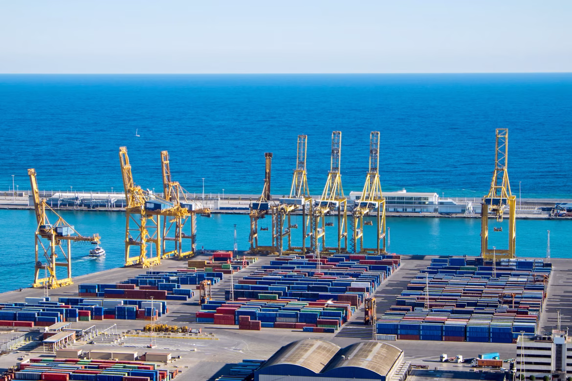 EU Shipping Carbon-Fee Loophole Becomes a Port-Competition Fight